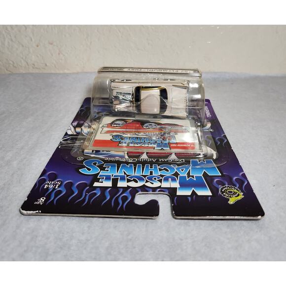 Muscle Machines '57 Plymouth Fury 04-14 White 1:64 Scale 2004 New Sealed - Picture 5 of 7